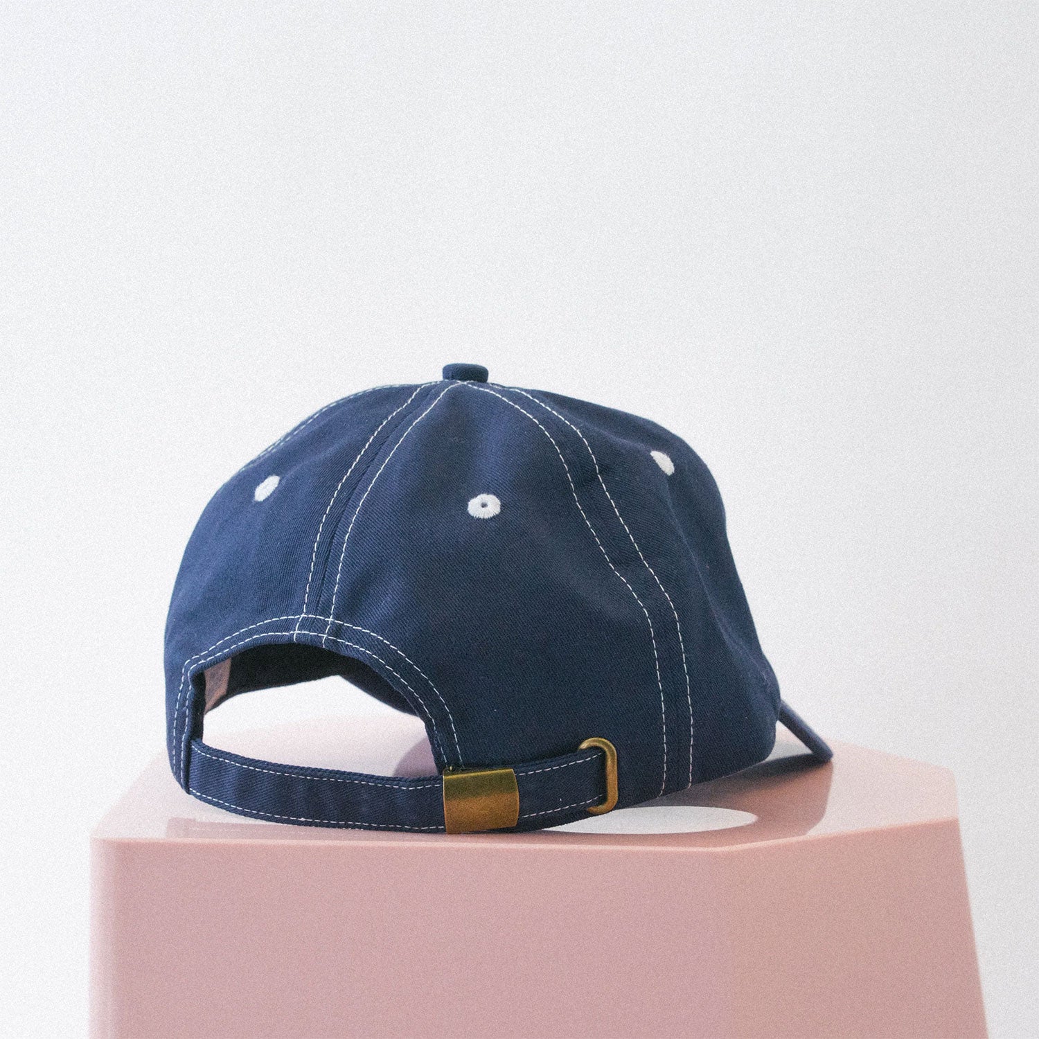 6 panel – contrast dad cap - Custom Clothing | T Shirt Printing | Embroidery | Screen Printing | Print Room NZ